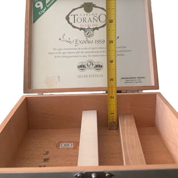 Pre Owned Carlos Torano Exodus 1959 Silver Edition Cigar Box Torpedo - Picture 16 of 16